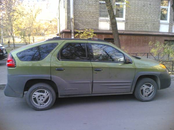 Машина Pontiac Aztek